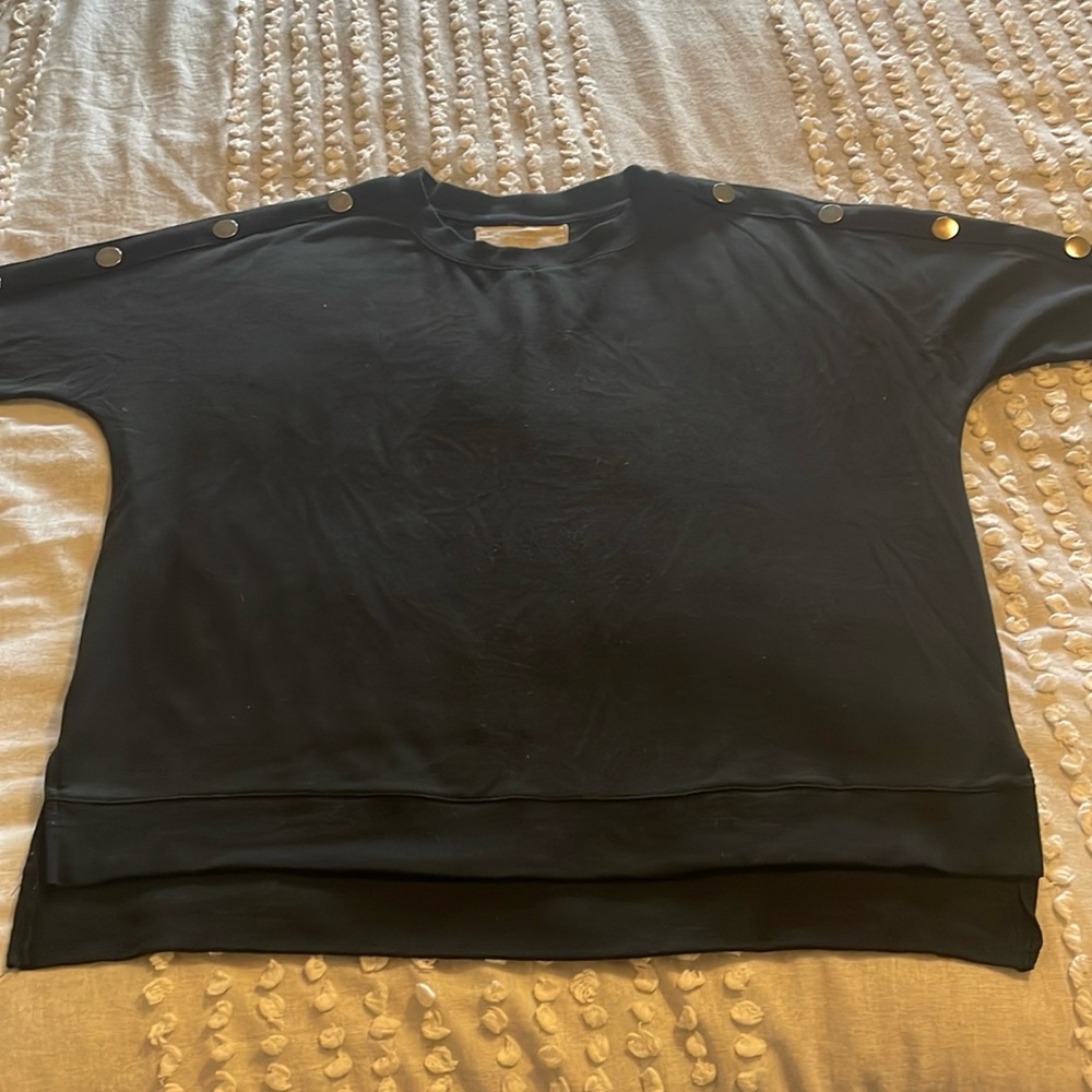 Womens size large black sweatshirt